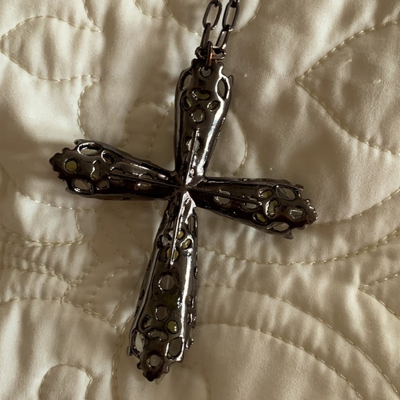 Vintage Costume Jewelry Glass Cross Necklace - Picture 2 of 4